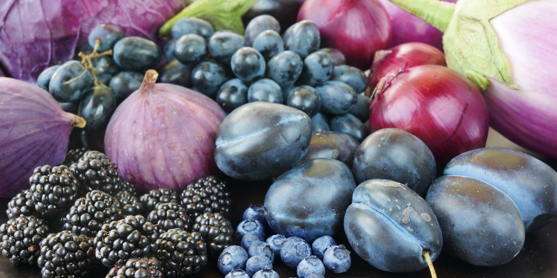 plums, blueberries, grapes, red onions, blackberries